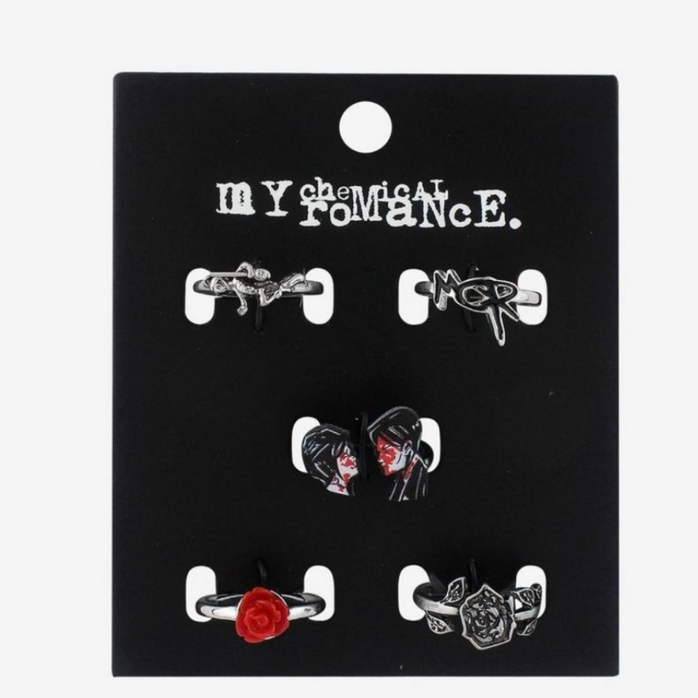 My Chemical Romance Three Cheers Ring Set Hot Topic NWT